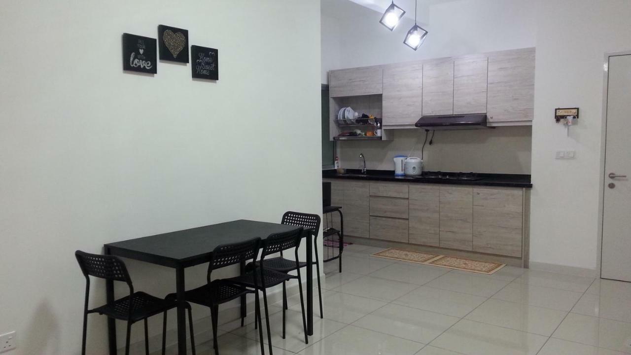 AZ Homestay @ Southville City Bangi Eksteriør billede